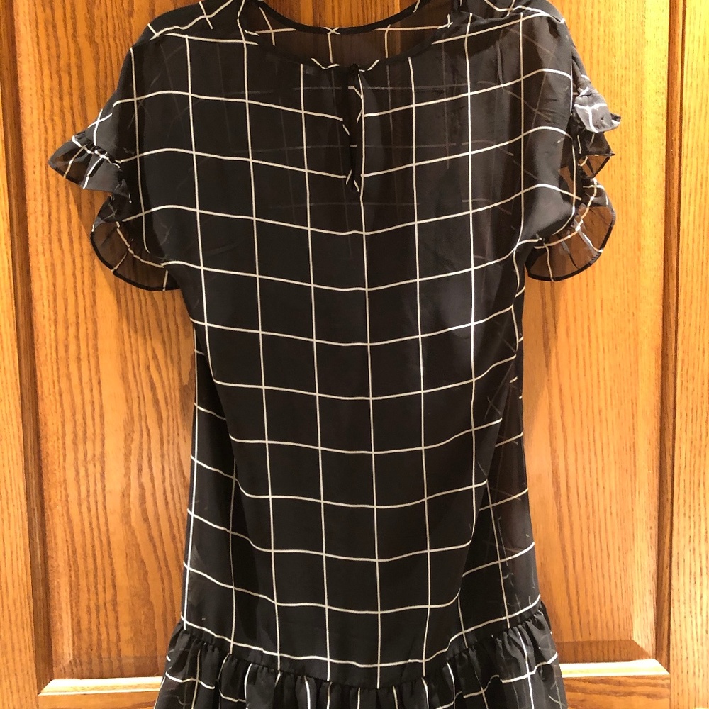 Forever 21 Ruffle Dress - Picture 2 of 2